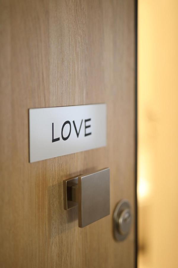 Love Lifestyle Suite Athen Eksteriør billede